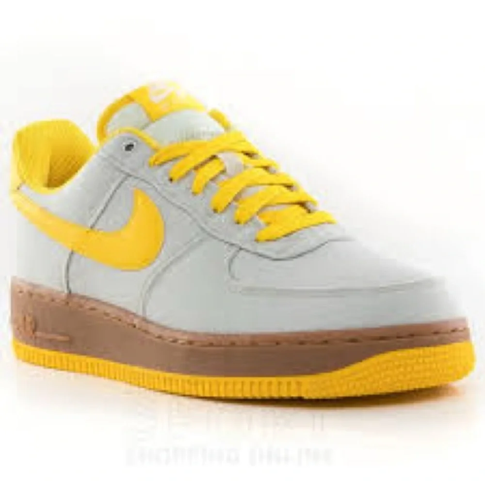 Nike Air Force 1 sneakers low‎ ‘07 TXT light bone touring yellow men’s size 8.5